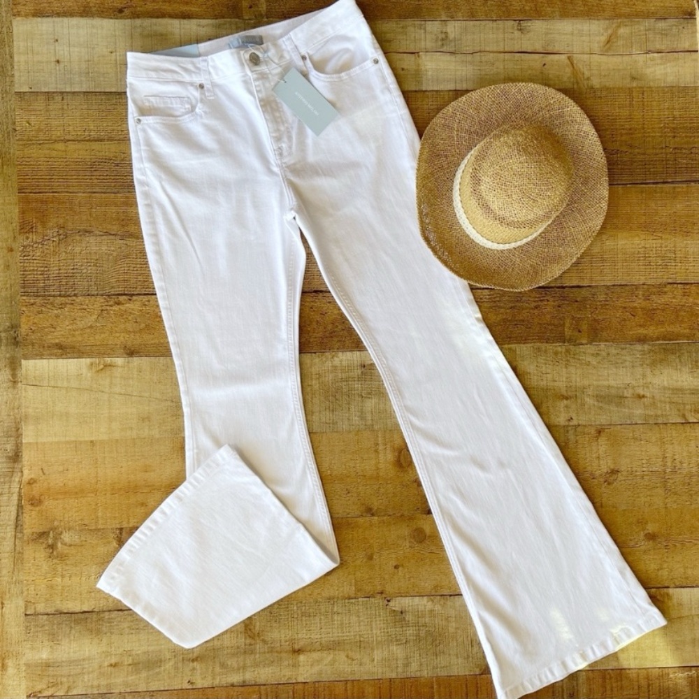 ANTONIO MELANI ⭐️NWT Mid-Rise Flared White Jeans GREAT STRETCH - Picture 2 of 12